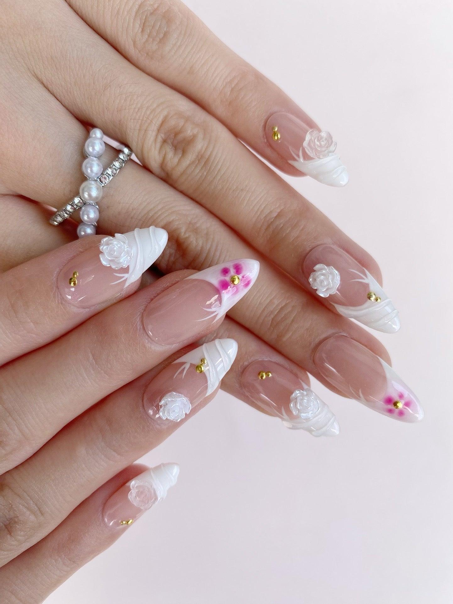 Blooming Petals - GO2NAIL  MEDIUM LONG ALMOND PressOnNails