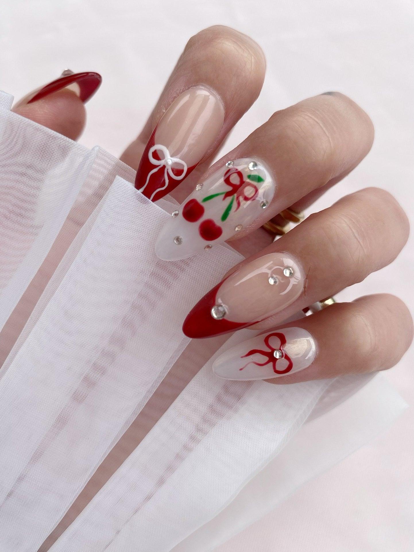 Cherry Love - GO2NAIL  MEDIUM ALMOND PressOnNails