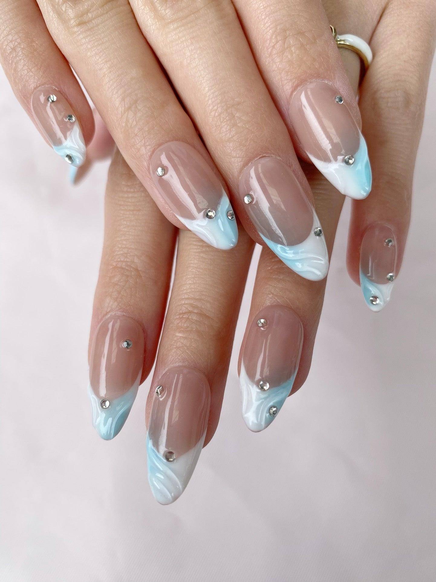 Frosted Dream - GO2NAIL  MEDIUM ALMOND PressOnNails