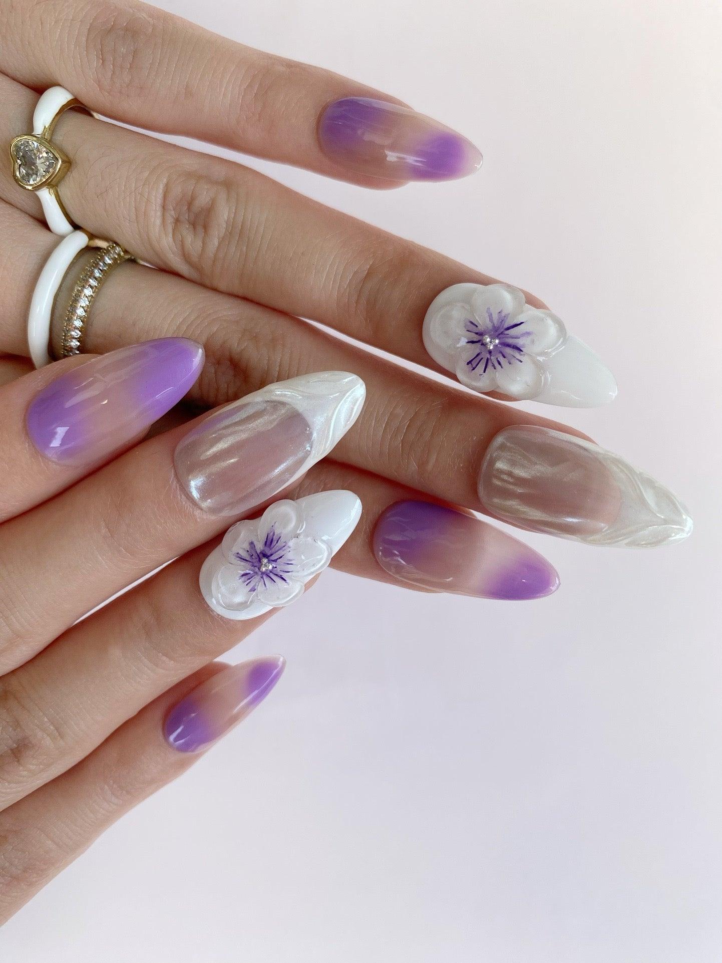 Violet Dream - GO2NAIL  MEDIUM ALMOND PressOnNails