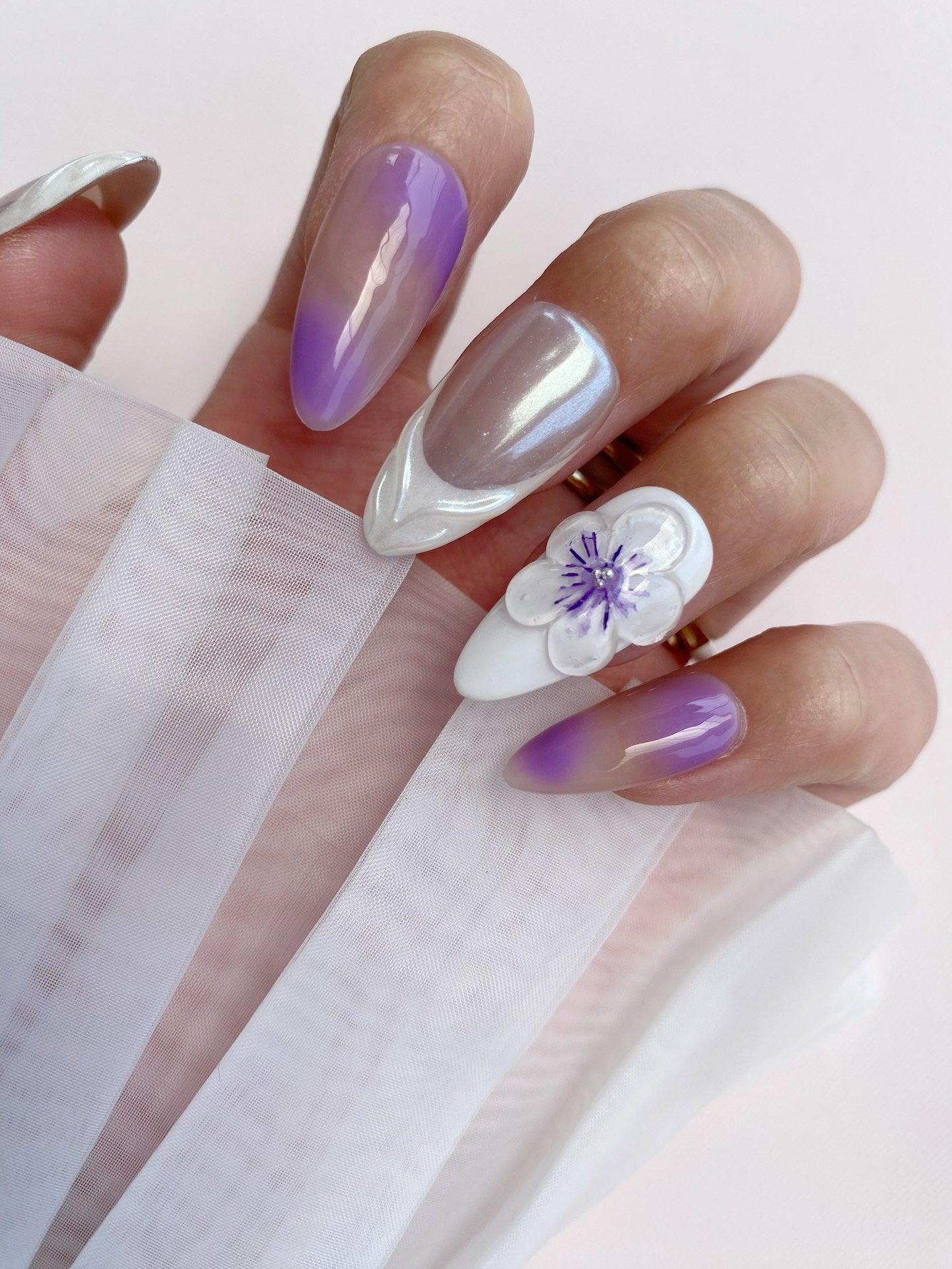 Violet Dream - GO2NAIL  MEDIUM ALMOND PressOnNails